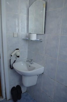 Ekol Hotel