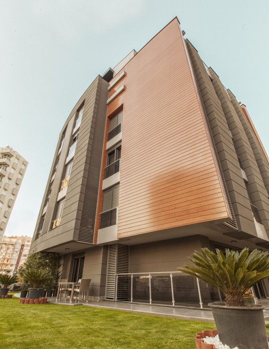 Bmk Suites And Apartments