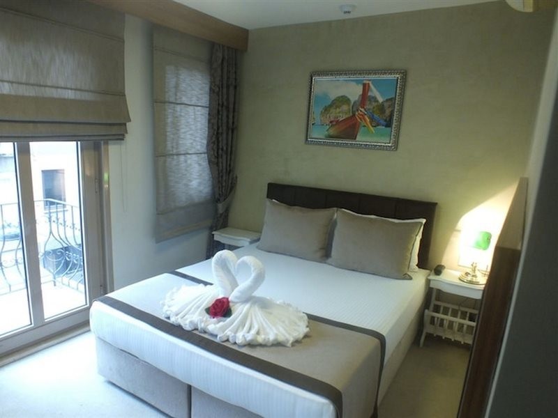 Emirtimes Hotel Kadikoy(Also Known As Zirve Hotel)