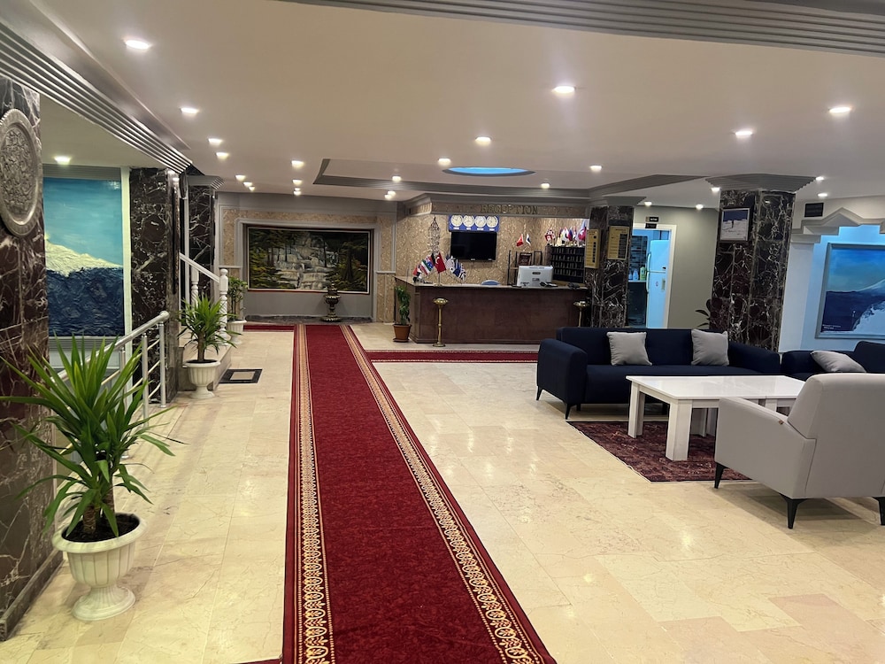 Ararat Hotel