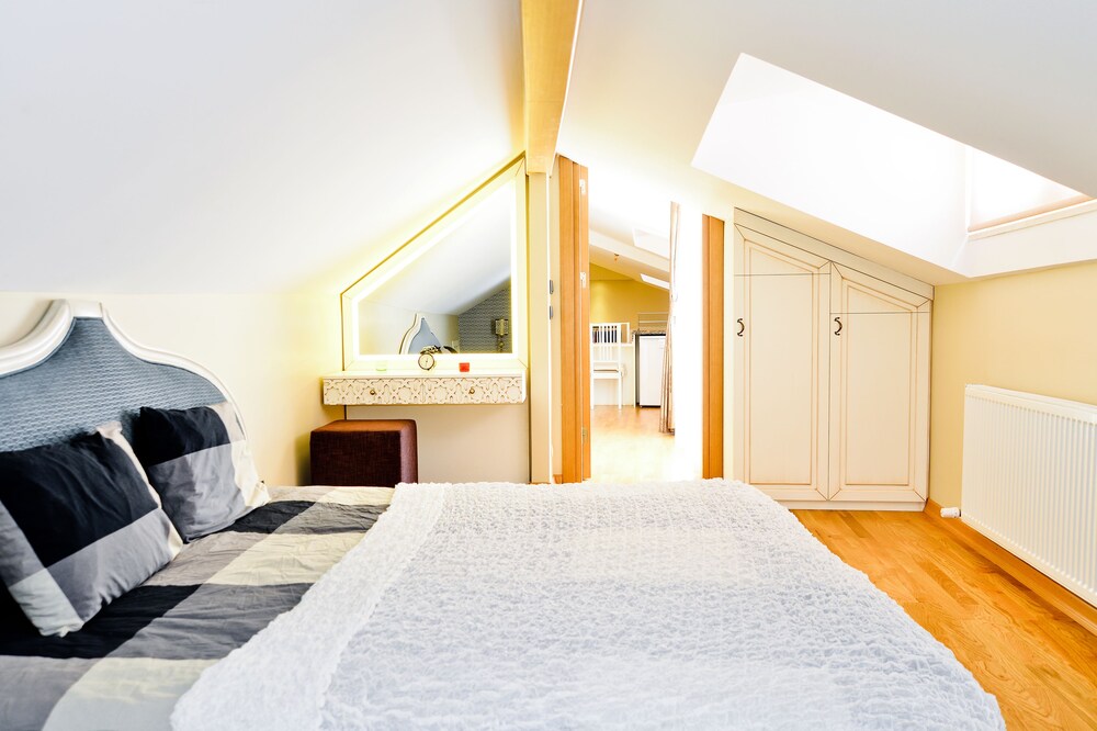 Cozy Flats (no Front Desk)
