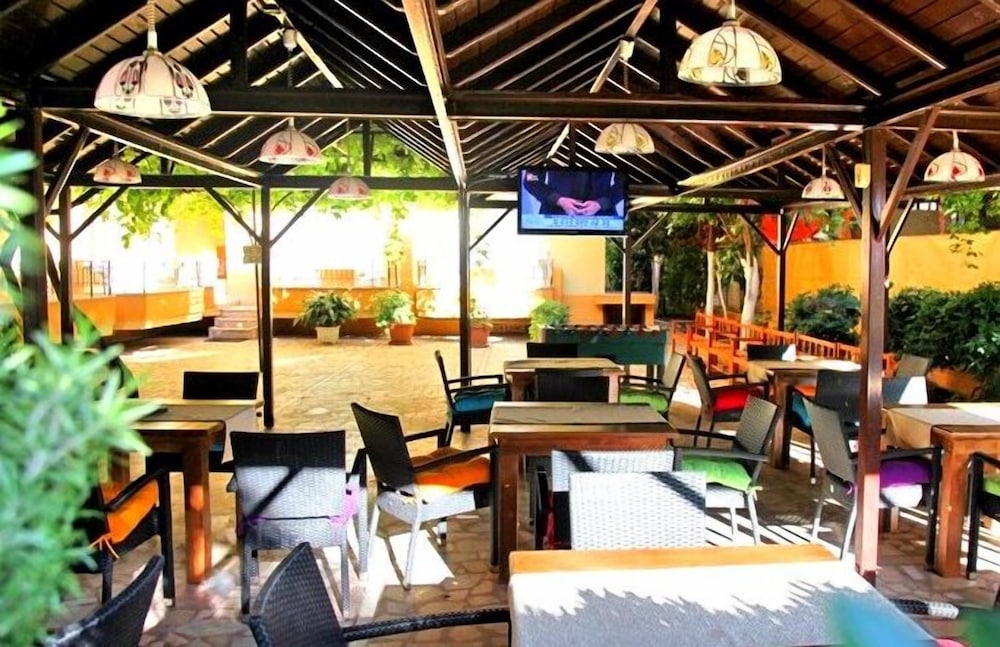 Ustun Apart Pansiyon (Limited Hours Front Desk Need To Contact Property In Advance)
