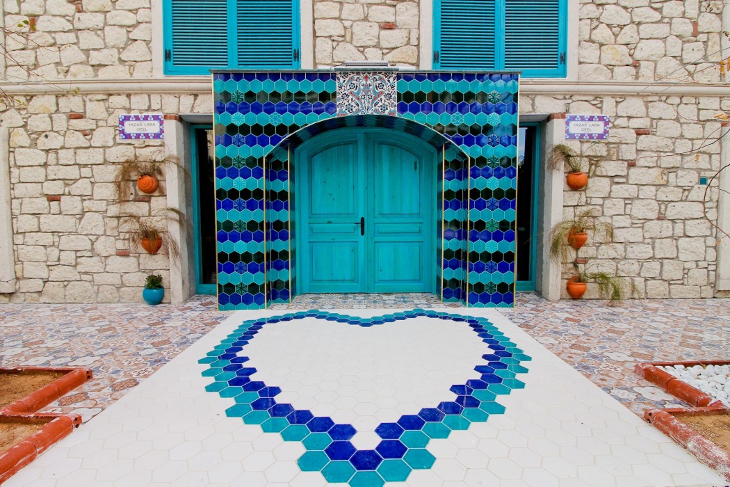 Dam Hotel Lara (Also Known As Yazar Lara)
