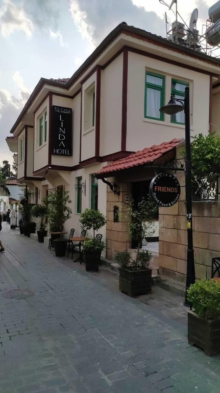 Tu Casa Linda Hotel