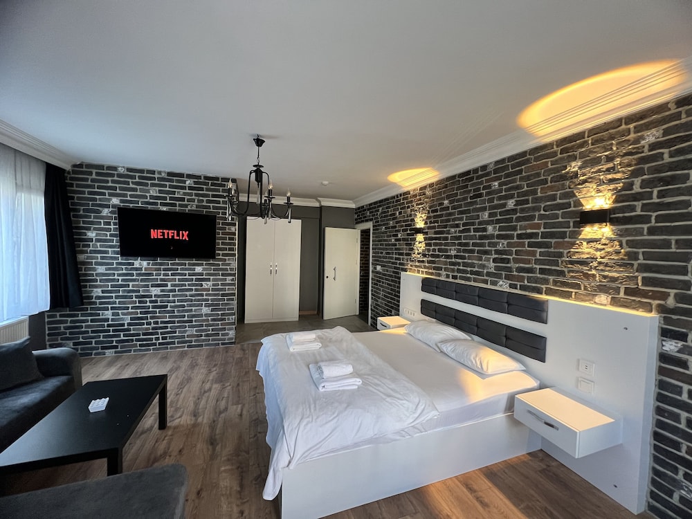 Karaca Suite (47km Away From Istanbul)