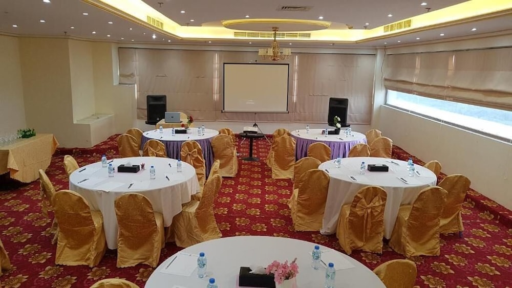 Royal View Hotel