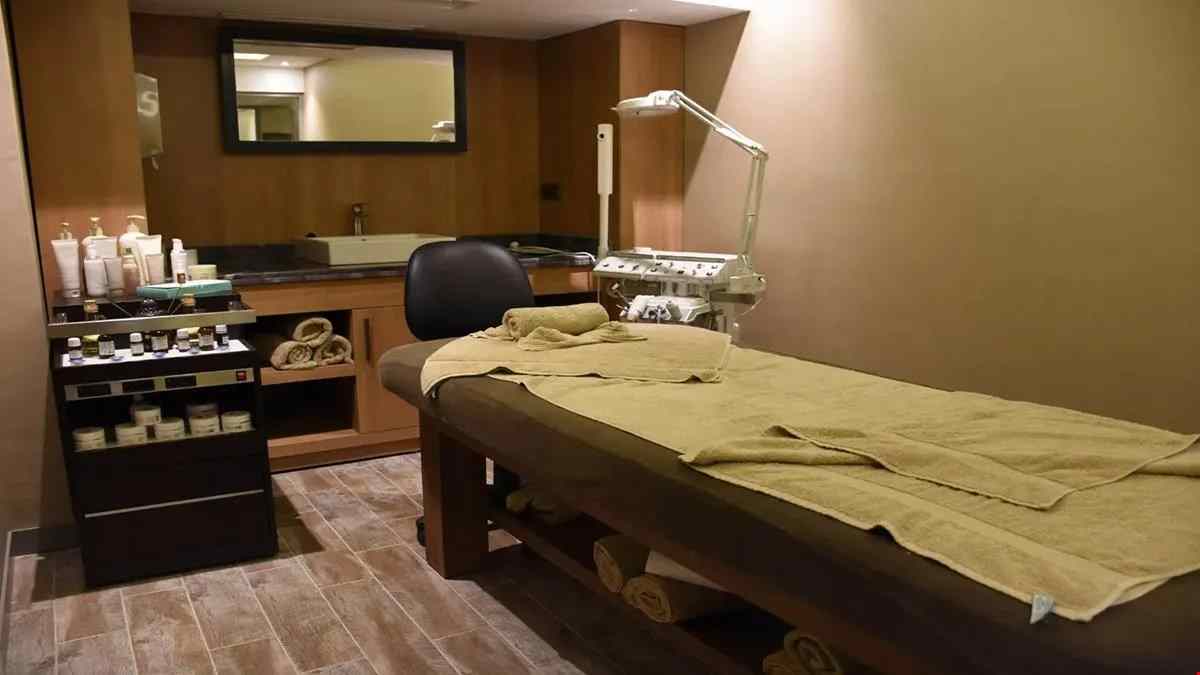 Jura Hotels Altinoluk Thermal (41km Away From Edremit)