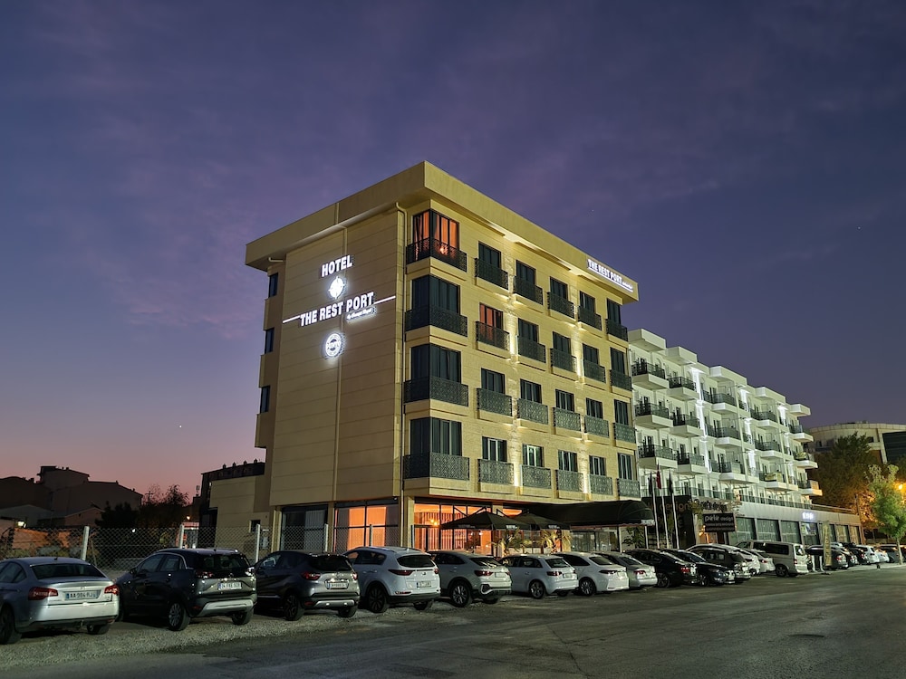 The Rest Port Hotel By Concept Royal