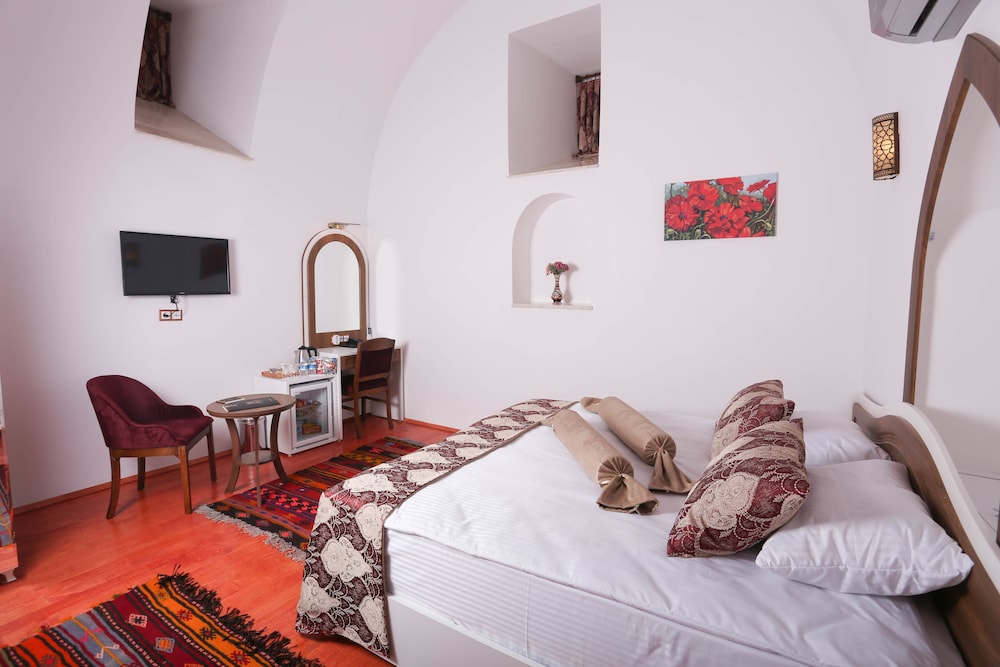 Behrampaşa Otel And Cafe And Restaurant