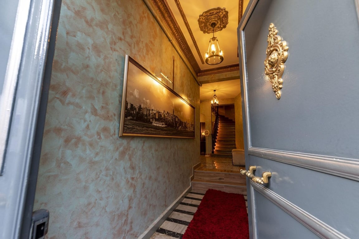 Royal Taksim Suites
