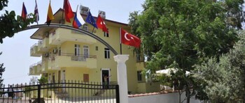 Anko Beach Resort Hotel Belediyesi (89 Km Away From Antalya)