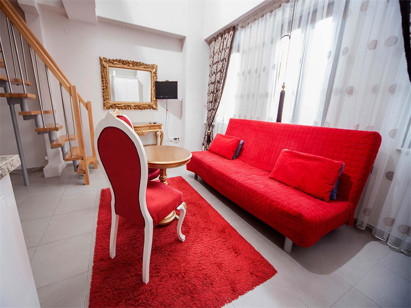 Lamaria Residence