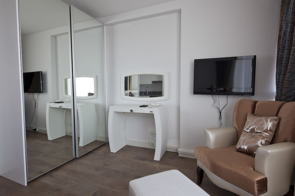 Molton Kabatas Hotel (formarly Padya Residence)
