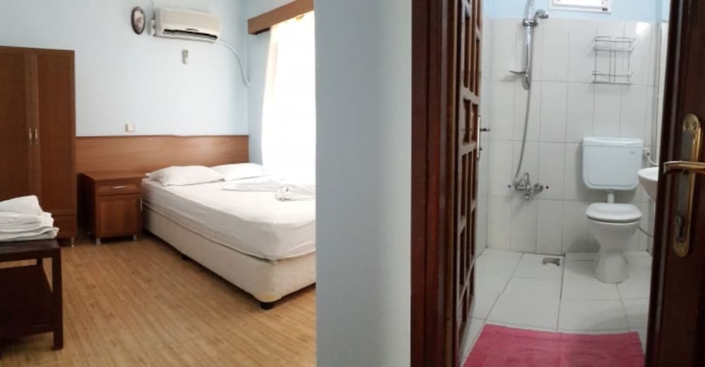 Erenler Hotel (74km Away From Antalya)