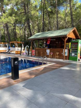 Babylontown Otel (84 Km Away From Antalya)