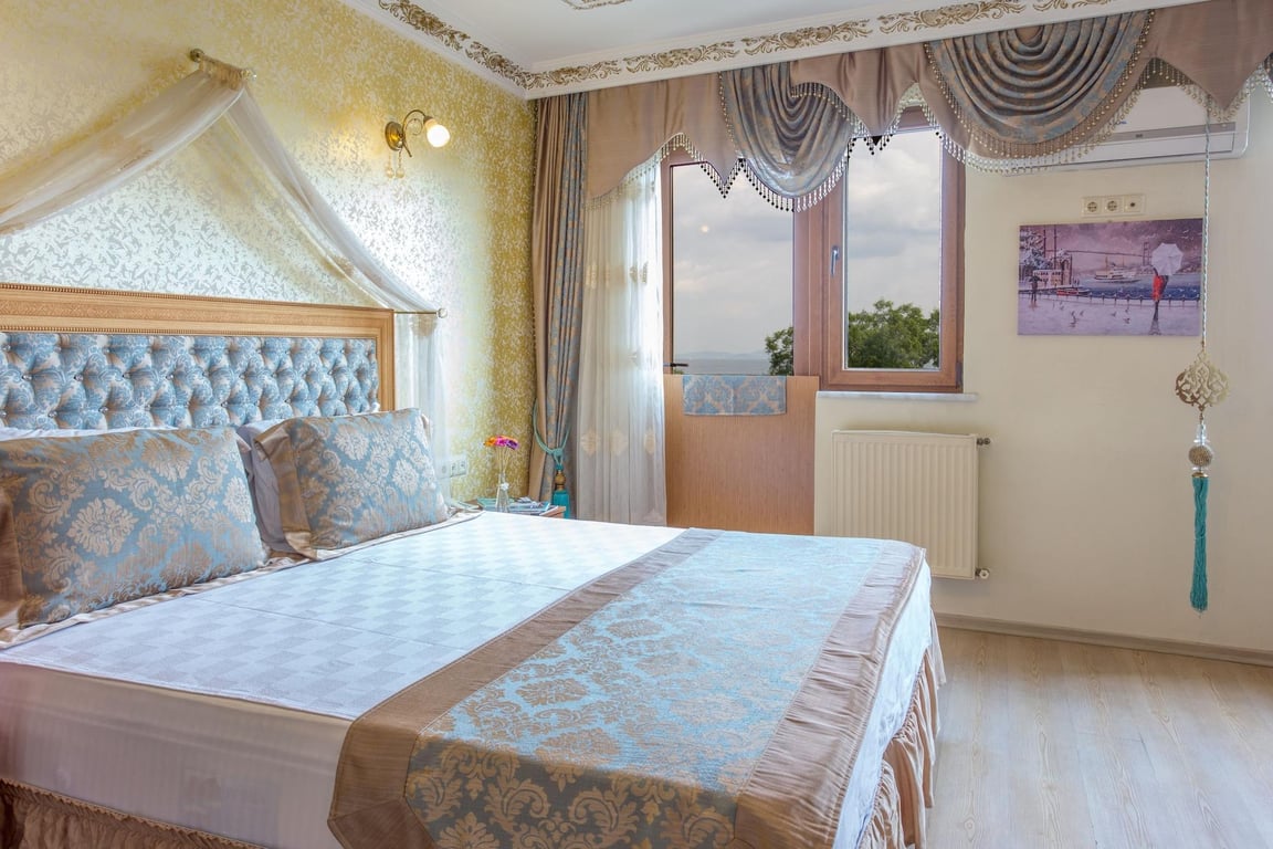 Sea House Suites