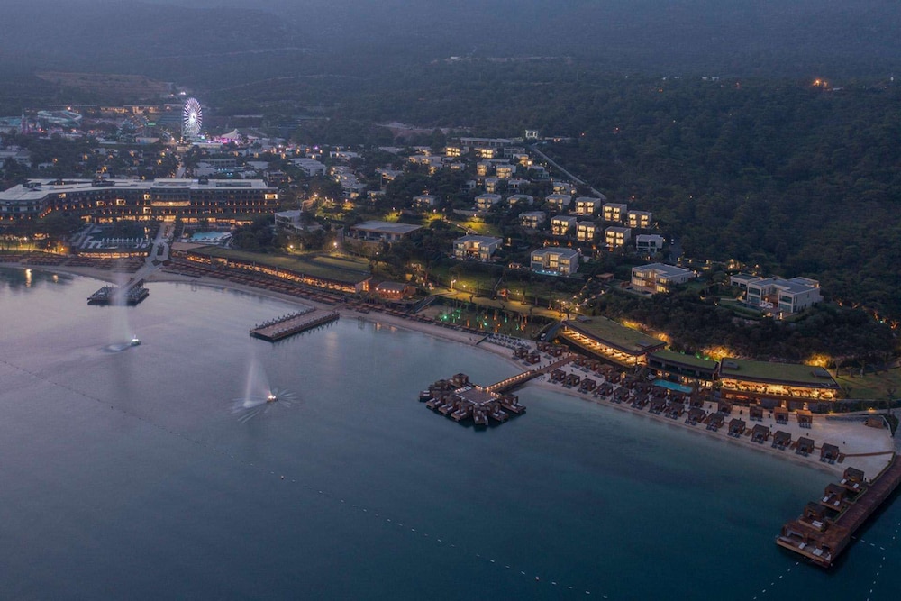 Vogue Hotel Supreme Bodrum(also Known As Vogue Hotel Bodrum)(they Dont Accept men only)