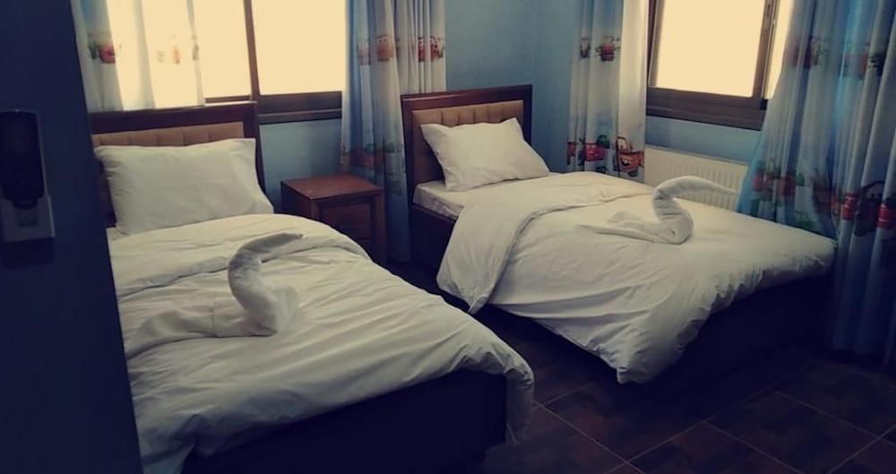 Petra Villa (no Front Desk,contact The Property Five Days In Advance)