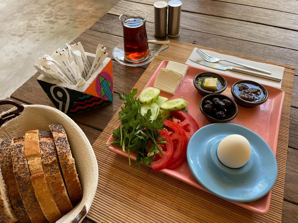 Cabbana Hotel Lara