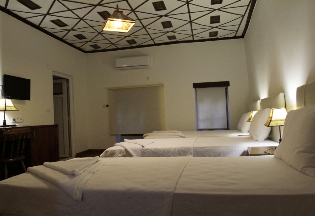 Ozkavak Hotel Kaleici
