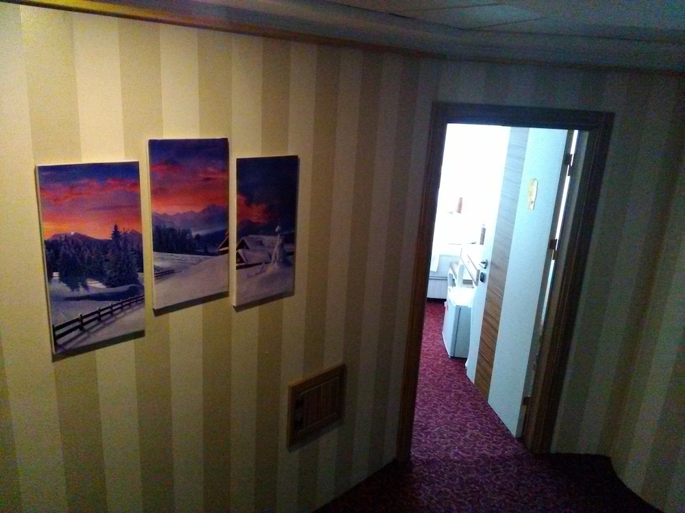 Rms Atlas Hotel