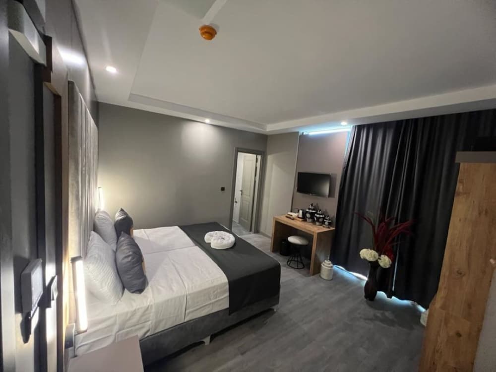 Istanbul City Airport Hotel(39km Away From Istanbul)