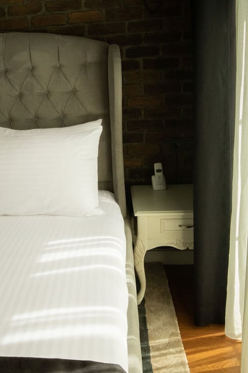 Louis Rooms (no Front Desk)