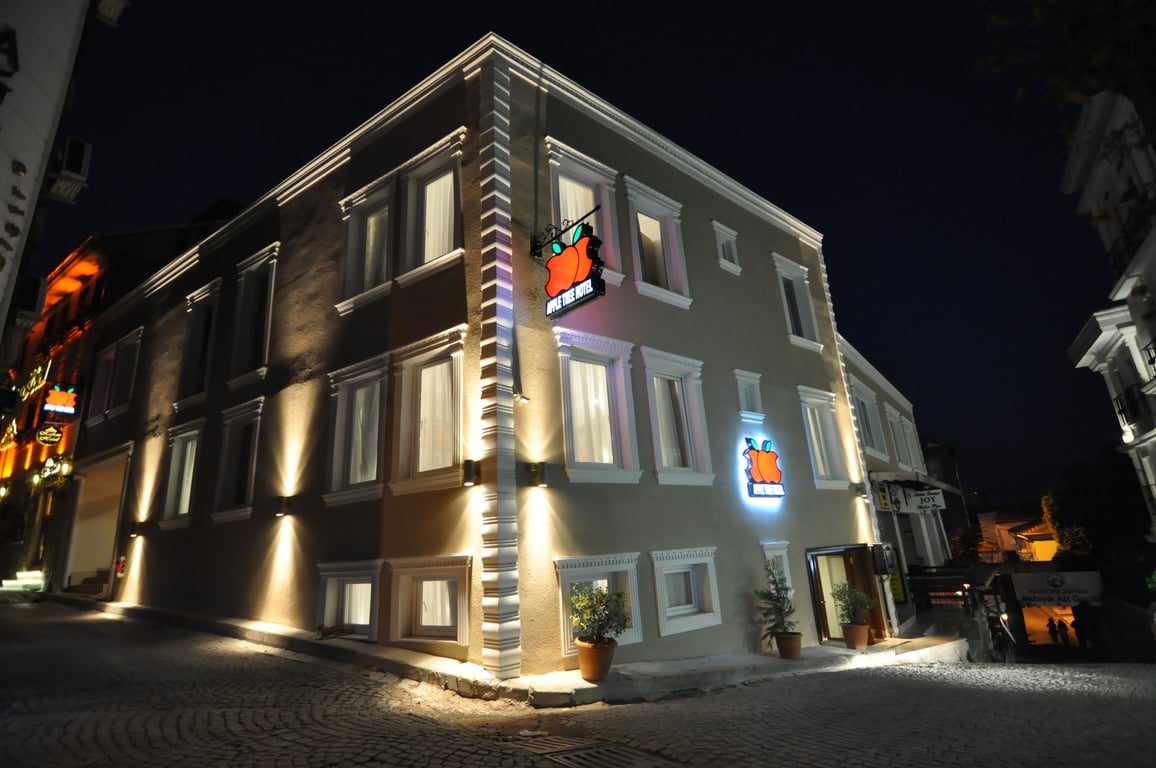 Apple Tree Hotel