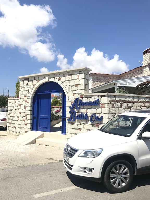 Alacaat Otel (also Known As Alacaat Butik Otel)