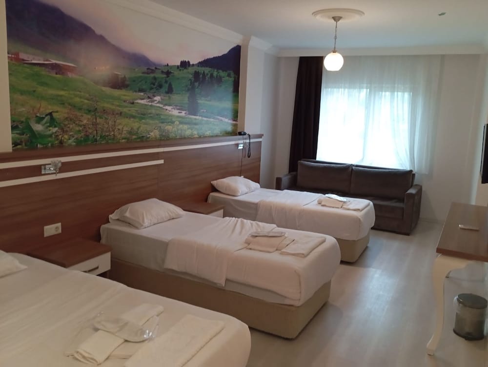Larok Hotel