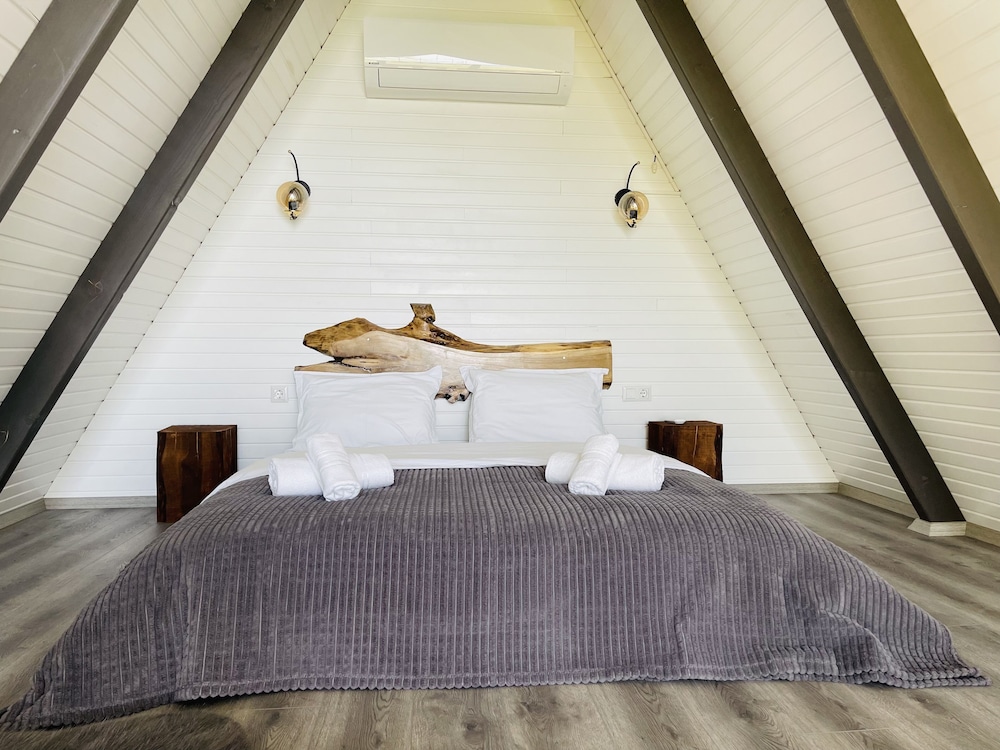 Dibektas Modi Bungalov (Please Contact The Property In Advance)