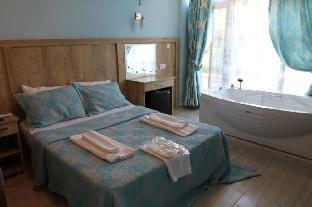 My Dream Hotel And Restaurant (106Km Away From Istanbul Center)