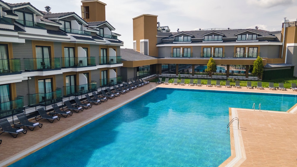 Signature Thermal Hotel