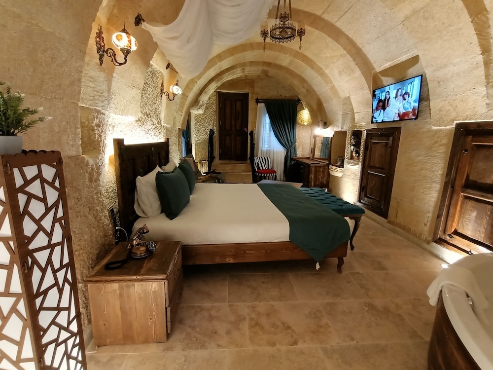 Pegas Cave Suites