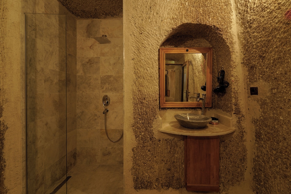 Escape Cave Suites (To Make Arrangements For Check In Please Contact The Property 5 Days In Advance)