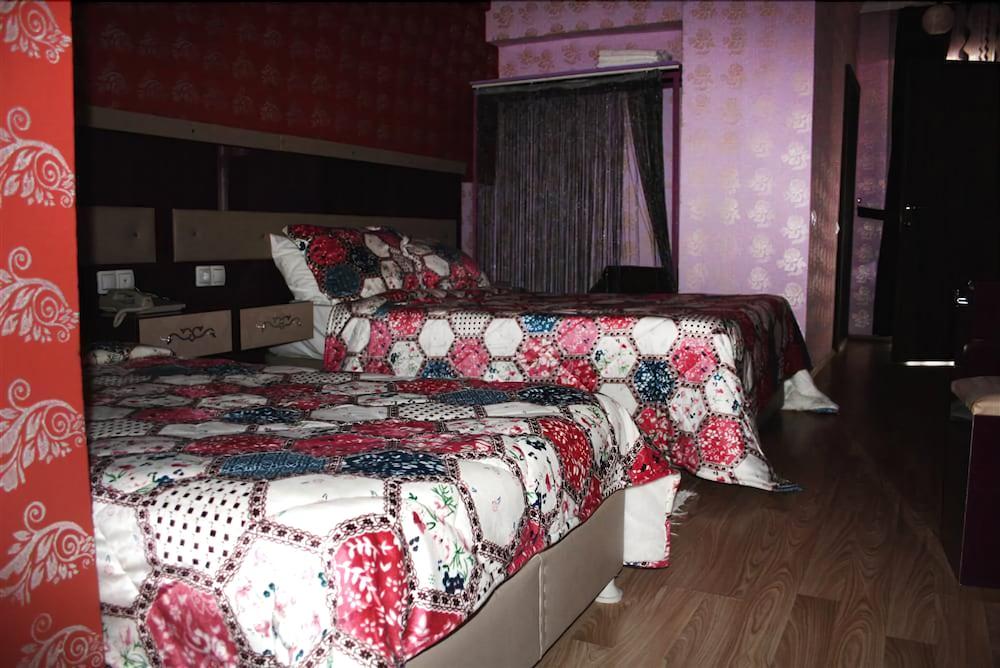 Melles Hotel And Apart