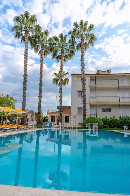 Hotel Haus Eden (51km Away From Antalya)