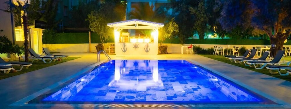 Platanus Hotel
