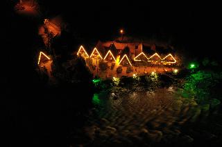 Tanura Bungalows(81km Away From Rize)