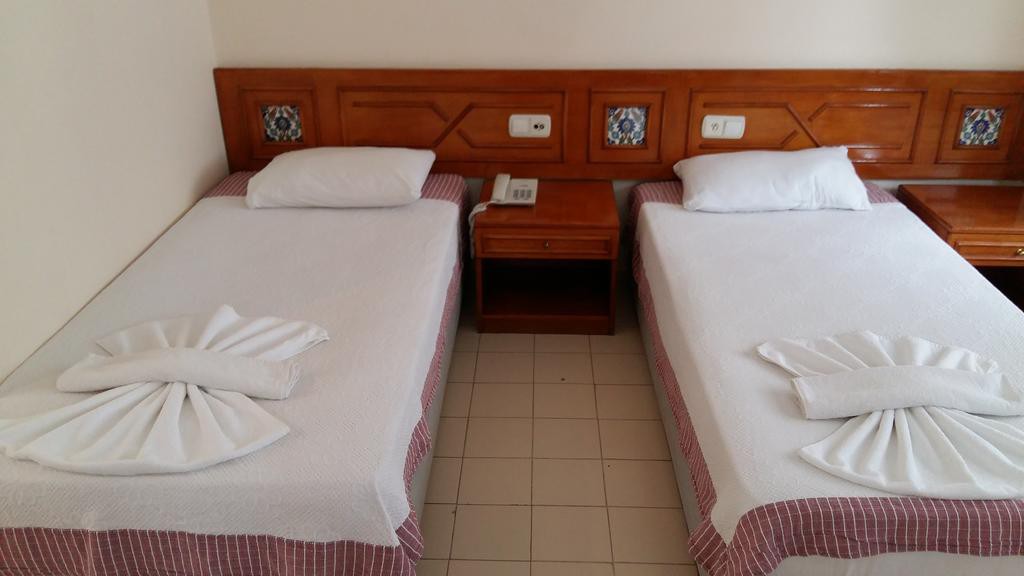 Kaliptus Hotel Kemer (49 Km Away Antalya)