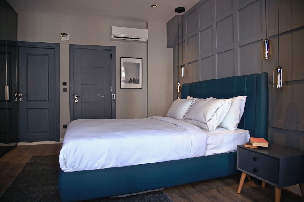 Bronte Hotel