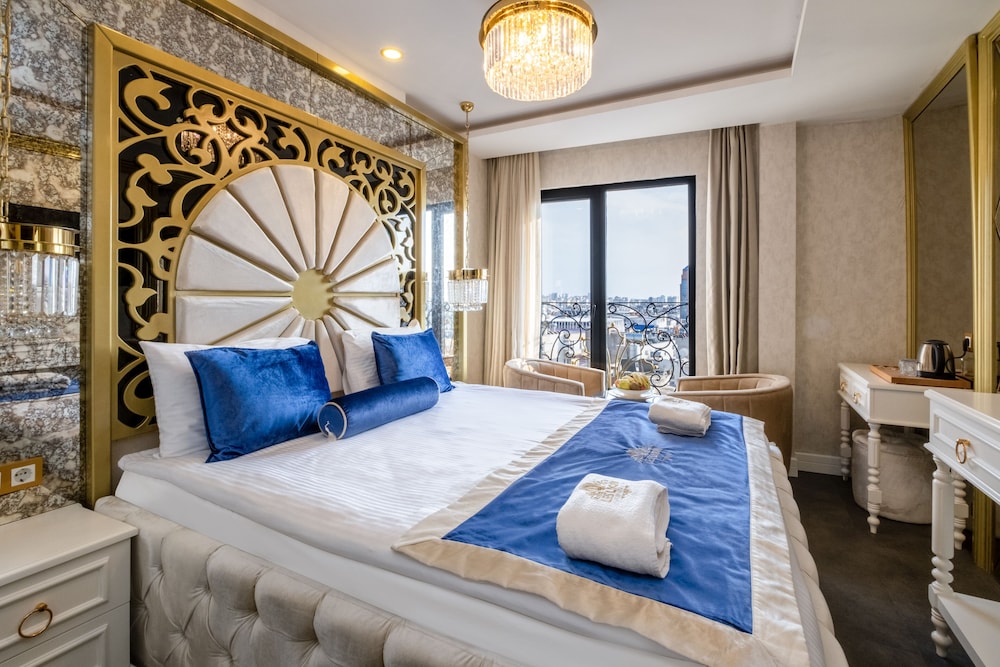 Les Lion Luxury Hotel(also Known As Les Lion Luxury Spa)
