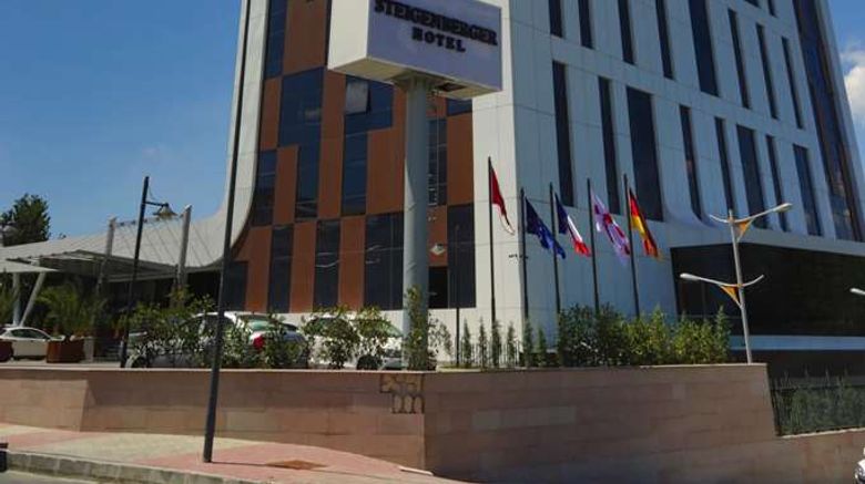 Royal Palace Hotel