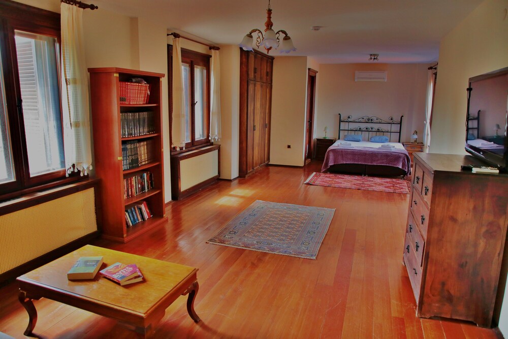 The Mira House