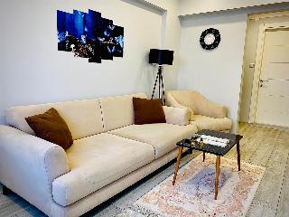 İvory Suİte (the Front Desk Is Open Daily From 10:00 Am Midnight)