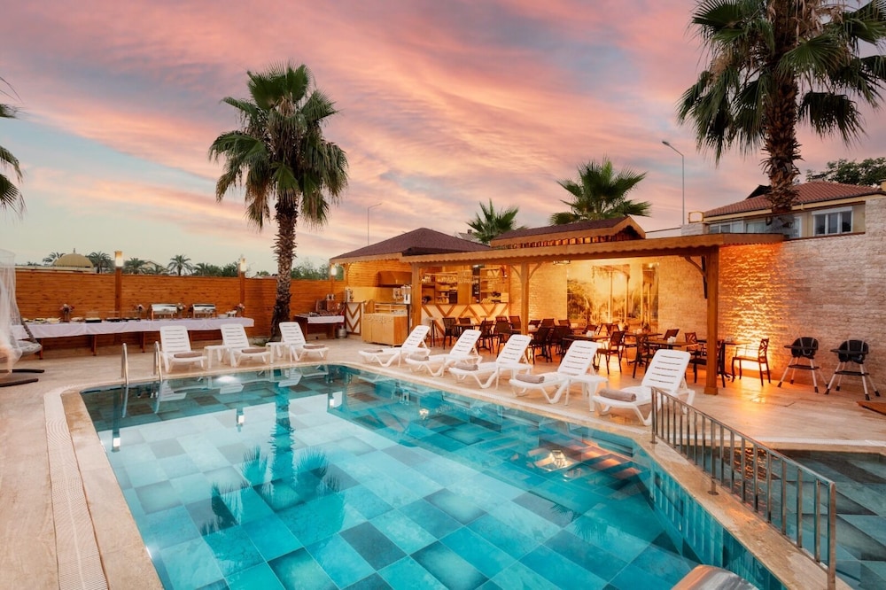Le Marden Hotel Spa (58km Away From Antalya)