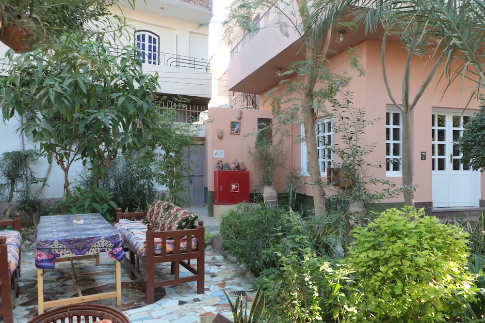 Amon Hotel(23km Away From Luxor)