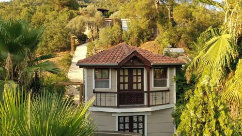 212 Olympos Hotel (80km Away From Antalya)