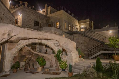 Helike Cave Hotel