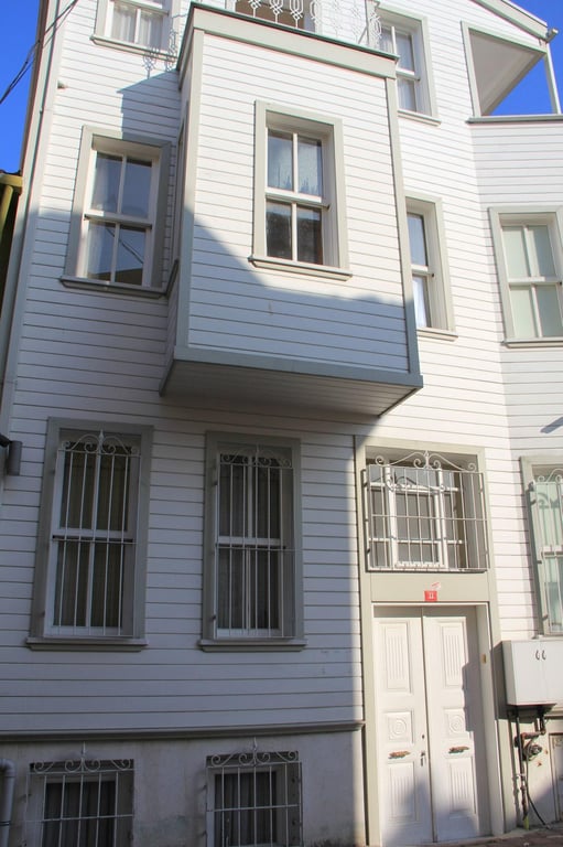 Jasmine Apartment